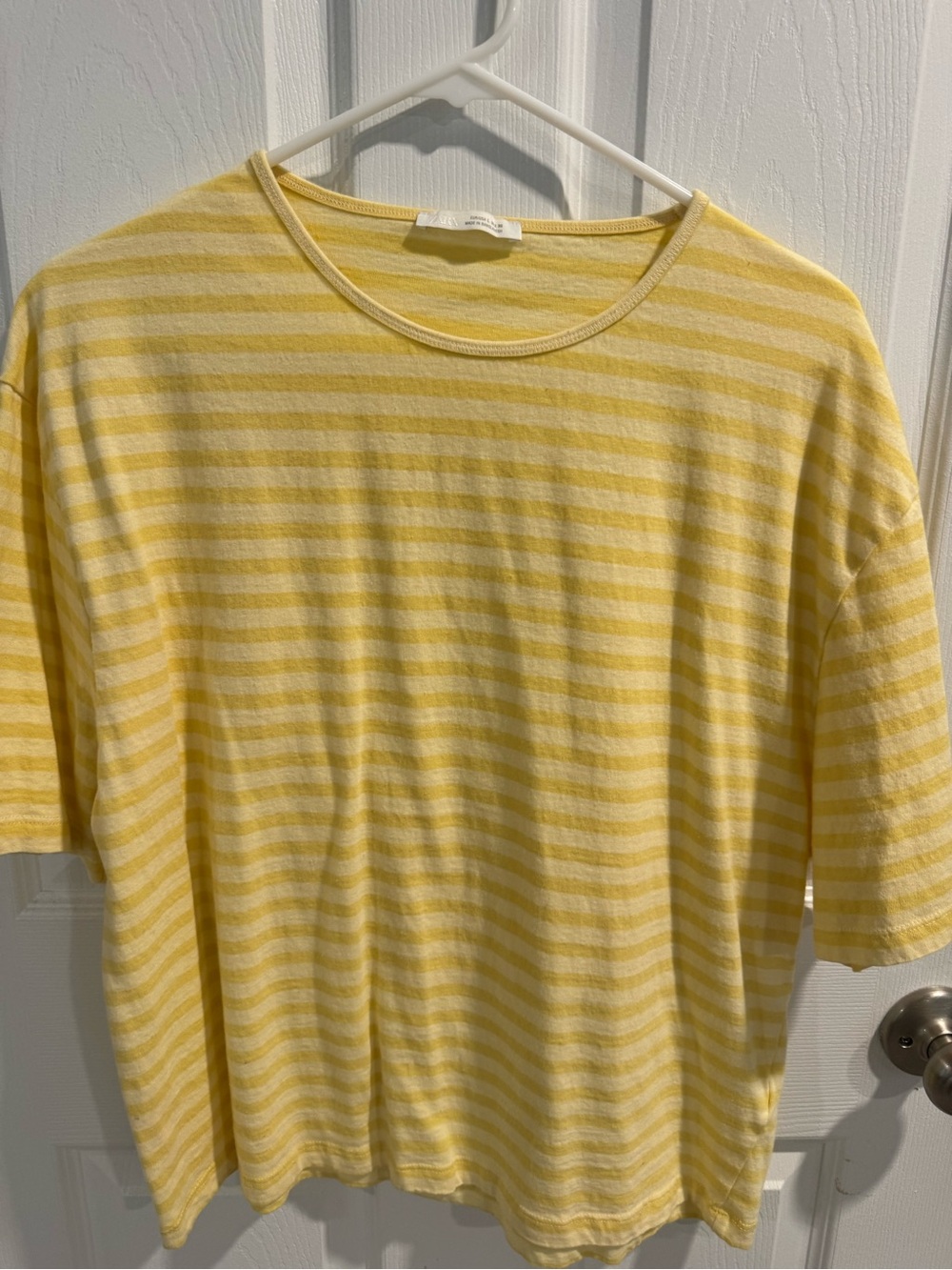 Zara Yellow and White Striped Short-Sleeve Crewneck